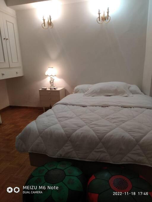 Central Studio Apartment Next To Plaka Афіни Екстер'єр фото